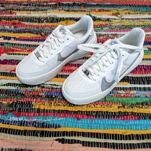 NIKE AIR FORCE 1 PLT.AF.ORM SNEAKER